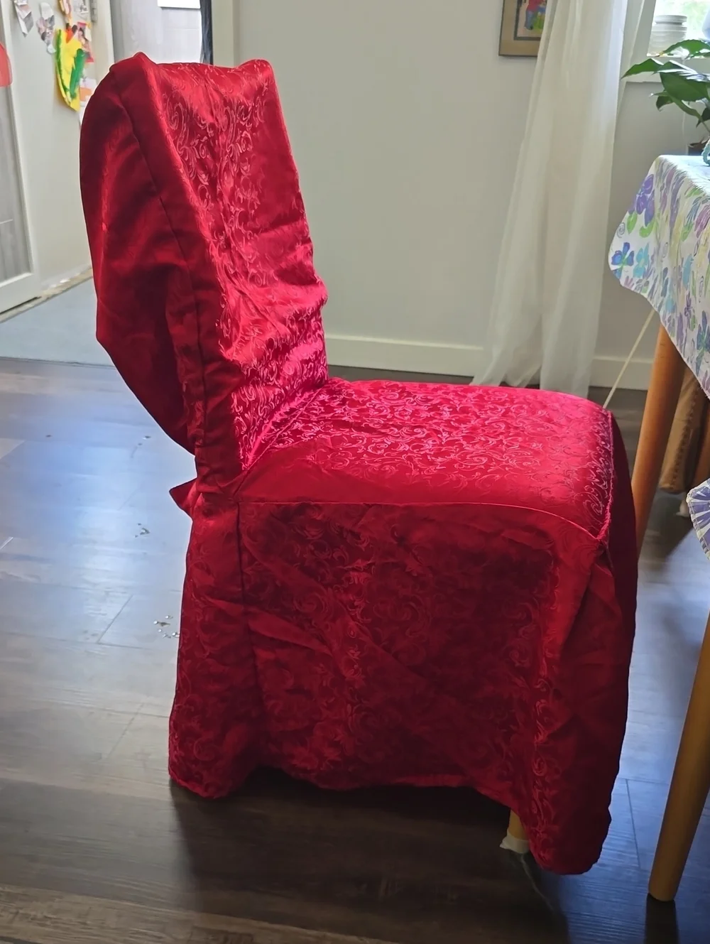 Red jaquard Tie-Back Chair Cover, set of 6
